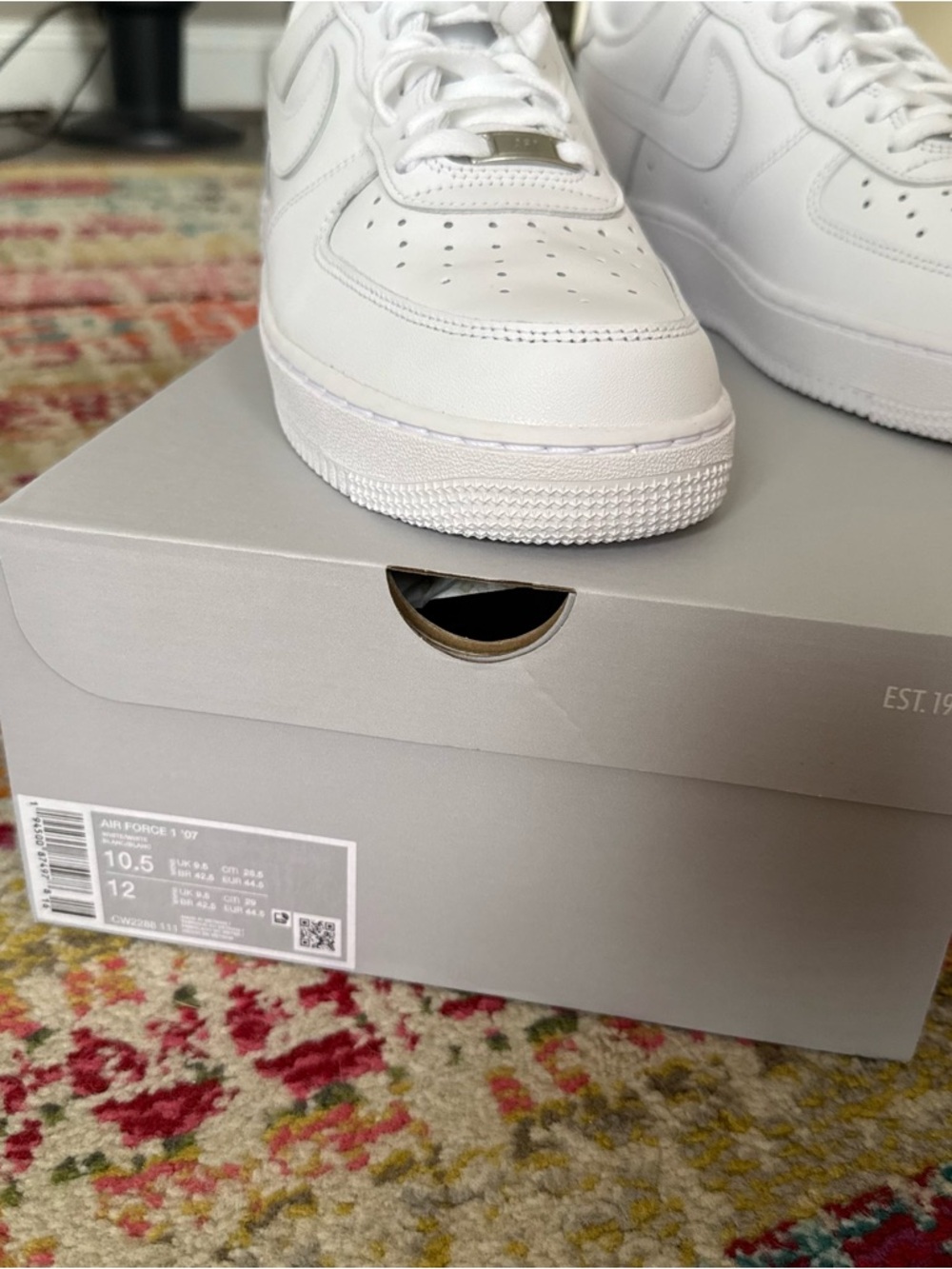 Men’s All White Nike Air Force 1s - Picture 4 of 4